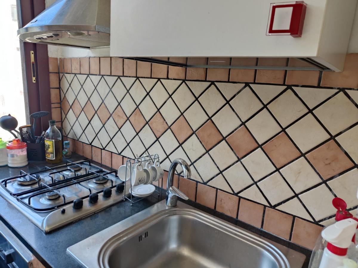 La Casa Di Nonna Assunta Apartment Messina Ngoại thất bức ảnh